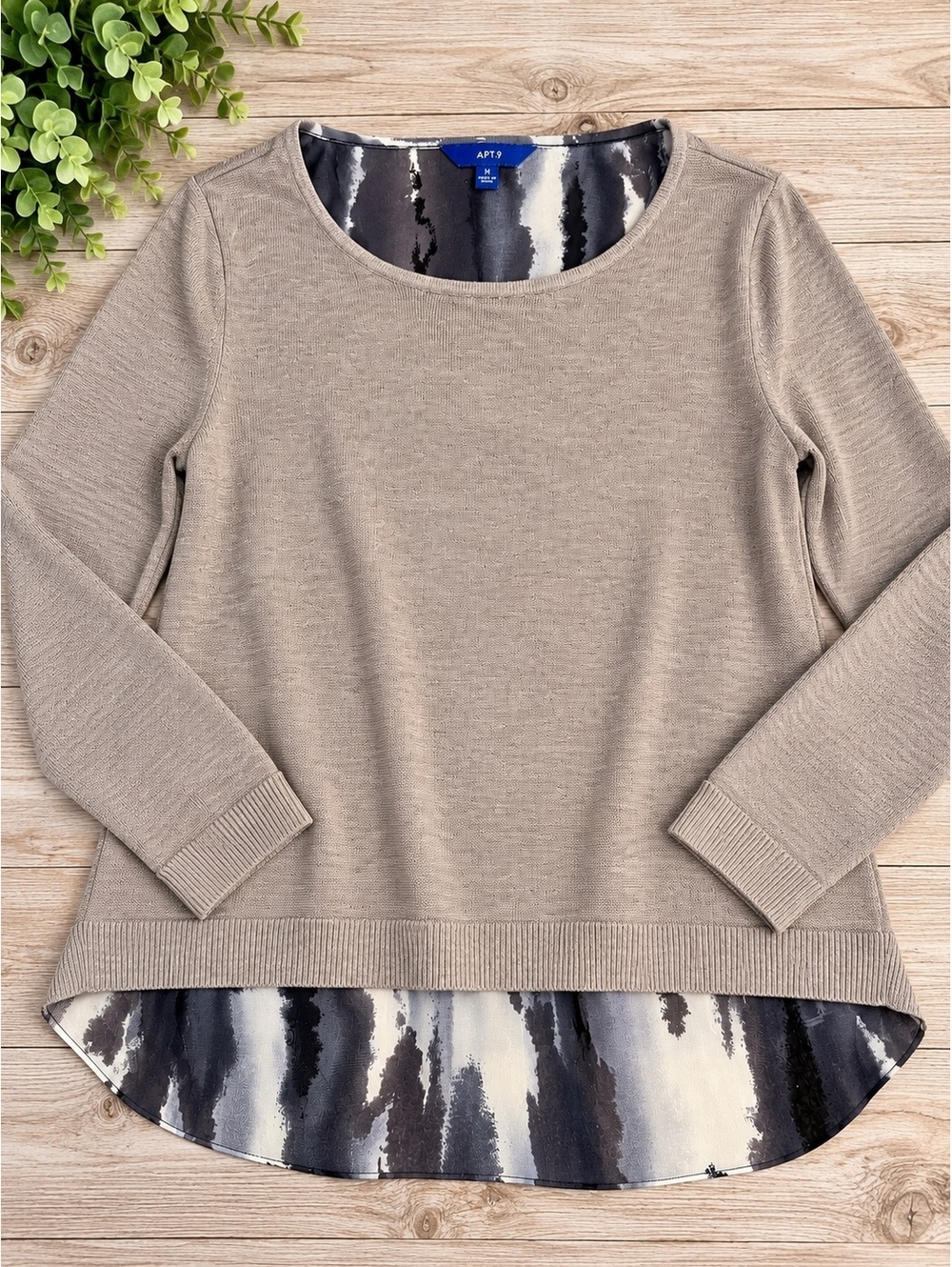 APT. 9 Women's Beige Layered Knit Top with Abstract Print Hem, Size M